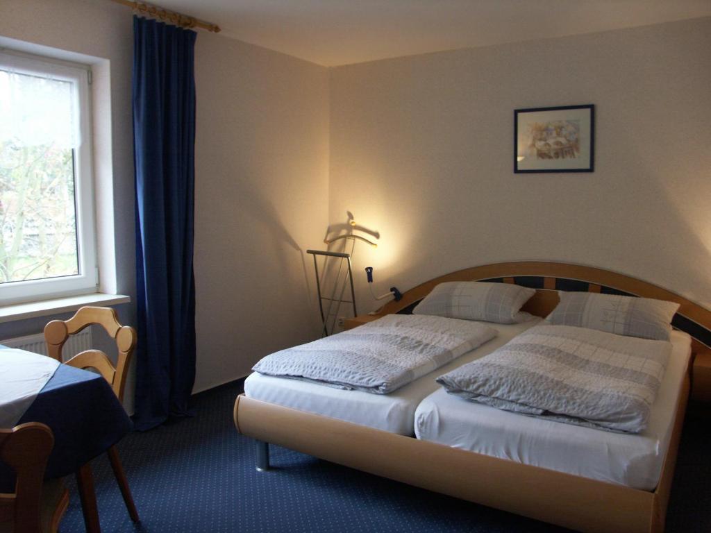 Waldpension Zum Felsenkeller Lichtenfels-Sachsenberg Habitación foto